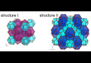 Neutrons reveal fast methane translational diffusion at the interface of two clathrate structures