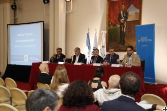 Opening panel 1st Argentinean Meeting on Neutron Scattering