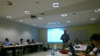 Mark Johnson presenting NMI3 at the European User Office Meeting